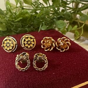 Elegant Gold and Black Women's Earrings Set